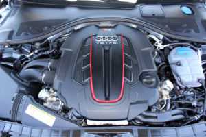 2016-audi-rs7-performance-engine-720x720